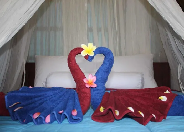 Triangle Cottage, Near 7 Waterfall In North Bali Ambengan