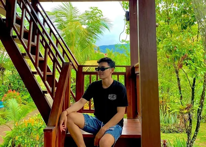 Triangle Cottage, Near 7 Waterfall In North Bali * Ambengan