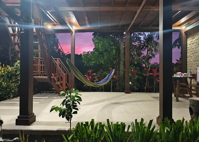 Triangle Cottage, Near 7 Waterfall In North Bali 別荘 *